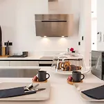 Апартаменты Moderne Penthousewohnung Nur 180 Meter Zum Mit Herrlicher Dachterrasse