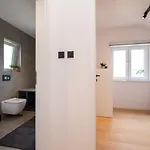 Moderne Penthousewohnung Nur 180 Meter Zum Mit Herrlicher Dachterrasse * Цриквеница