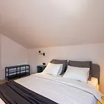 Moderne Penthousewohnung Nur 180 Meter Zum Mit Herrlicher Dachterrasse Апартаменты *