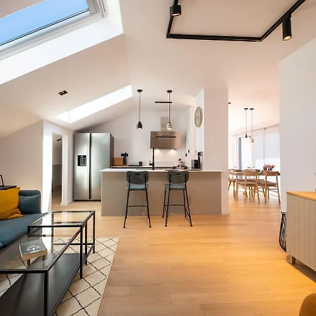 Moderne Penthousewohnung Nur 180 Meter Zum Mit Herrlicher Dachterrasse