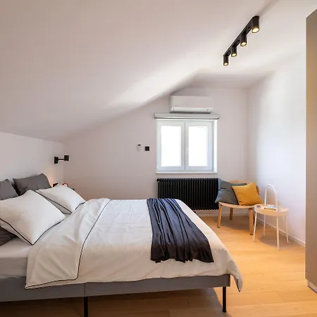 Moderne Penthousewohnung Nur 180 Meter Zum Mit Herrlicher Dachterrasse Apartment