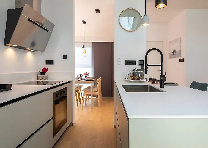 Moderne Penthousewohnung Nur 180 Meter Zum Mit Herrlicher Dachterrasse Lägenhet *