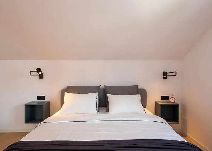 Moderne Penthousewohnung Nur 180 Meter Zum Mit Herrlicher Dachterrasse *