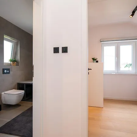 Moderne Penthousewohnung Nur 180 Meter Zum Mit Herrlicher Dachterrasse * Crikvenica