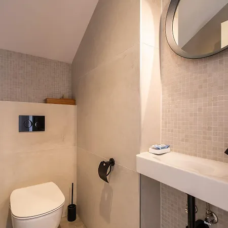 Moderne Penthousewohnung Nur 180 Meter Zum Mit Herrlicher Dachterrasse Apartman