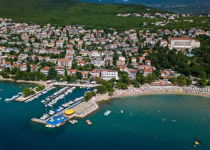 Moderne Penthousewohnung Nur 180 Meter Zum Mit Herrlicher Dachterrasse Apartamento Crikvenica